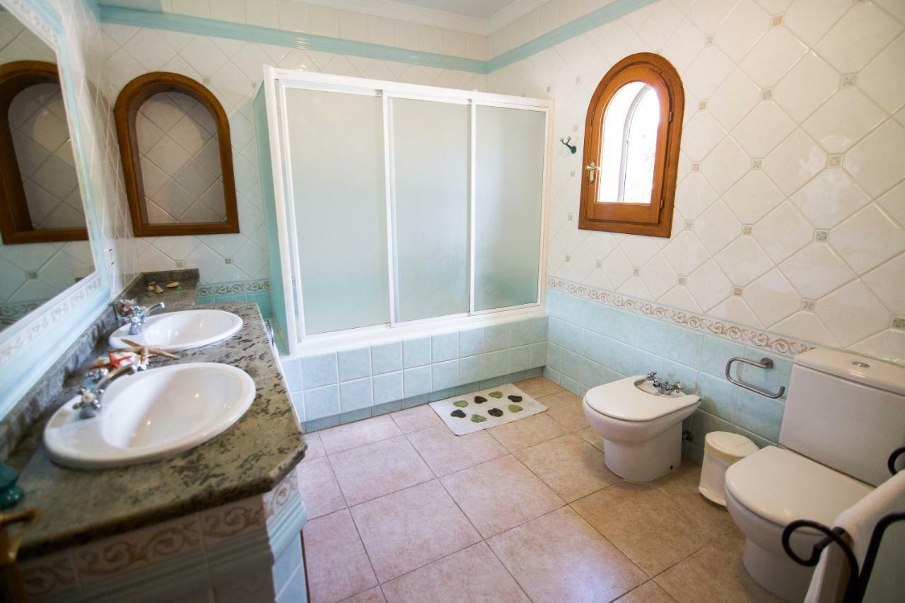 Villa Ca Na Vinya Кала Тарида Екстериор снимка